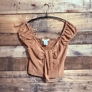 Urban Romantics cropped shirt
